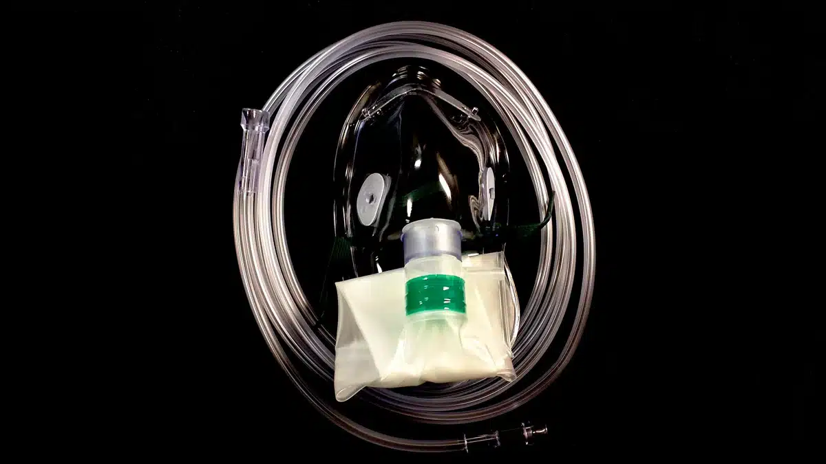 Elongated Partial Non-Rebreather Mask – Adult (Bulk, Box of 50)